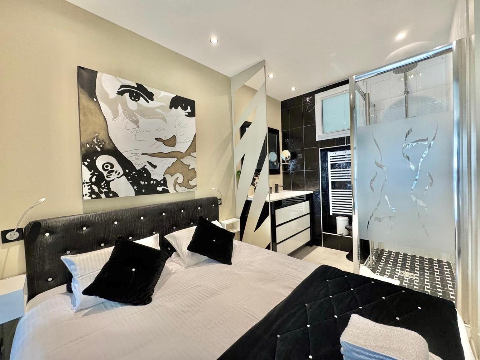1-bedroom With Balcony And Sea View On La Croisette * Cannes